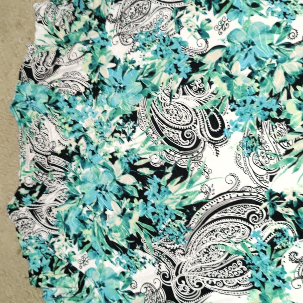 Ladies Plus Floral Stretch Top